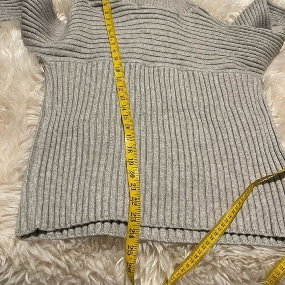 NWT The Shanty corporation turtle neck sweater - Picture 5 of 7